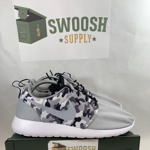 nike roshe one se camo